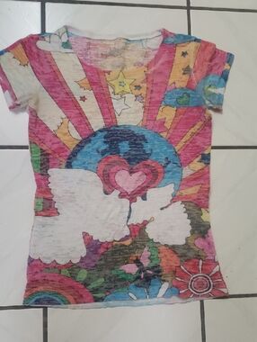 Like new colorful graphic festival shirt, w/ hearts, wings, rainbows